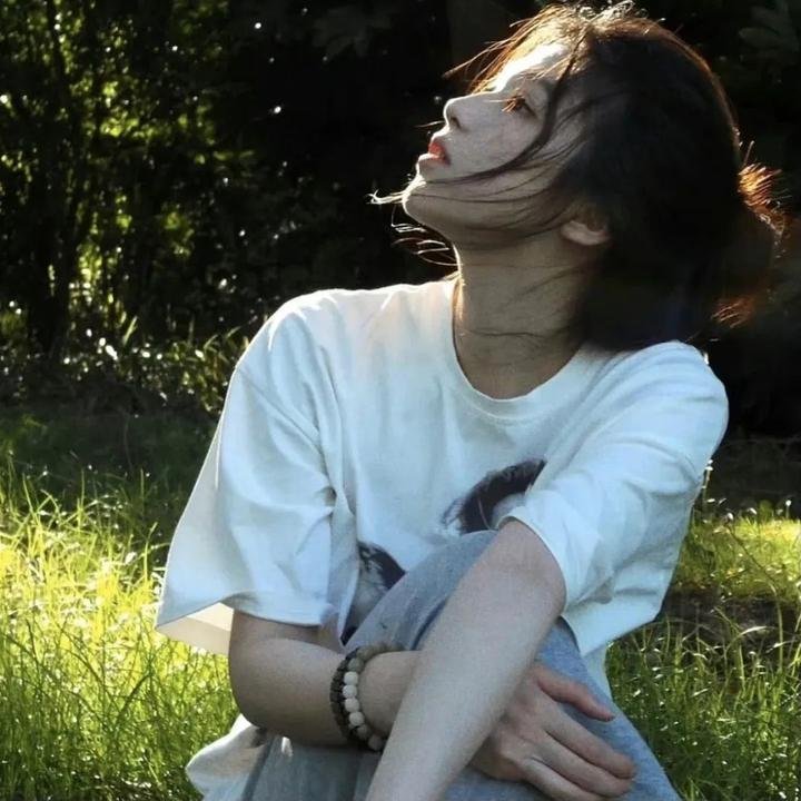 湖边散步