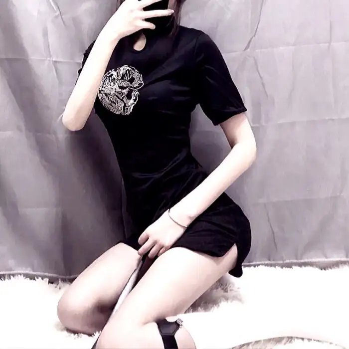 汪洋中的一条船1978